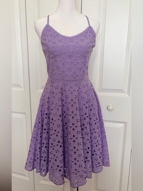 Venus Eyelet Dress Lilac Size 2